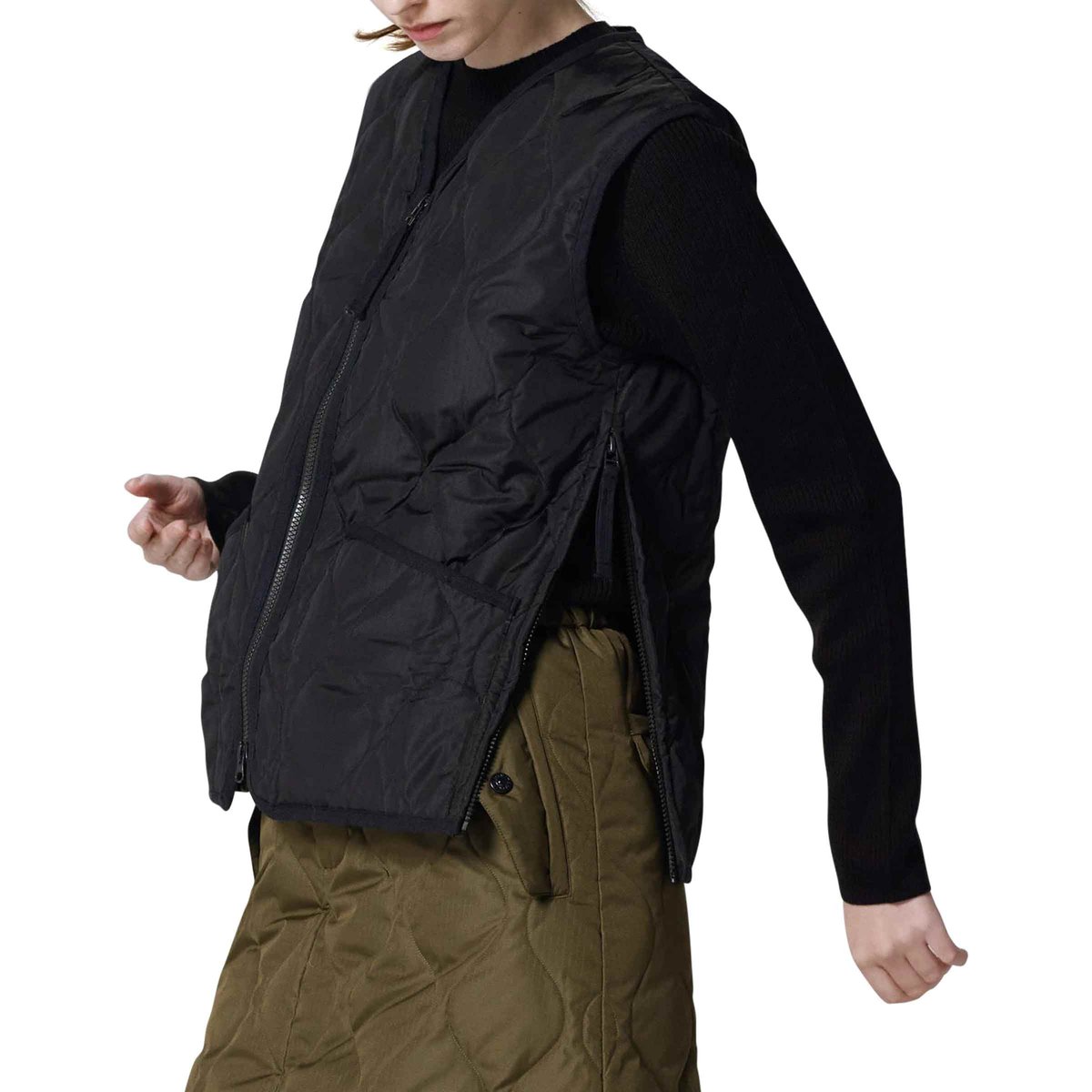SADA　TMT MILITARY NYLON DOWN VEST Unisex Military Zip V-Neck Down Vest (Hard Shell) Black | SUBTYPE