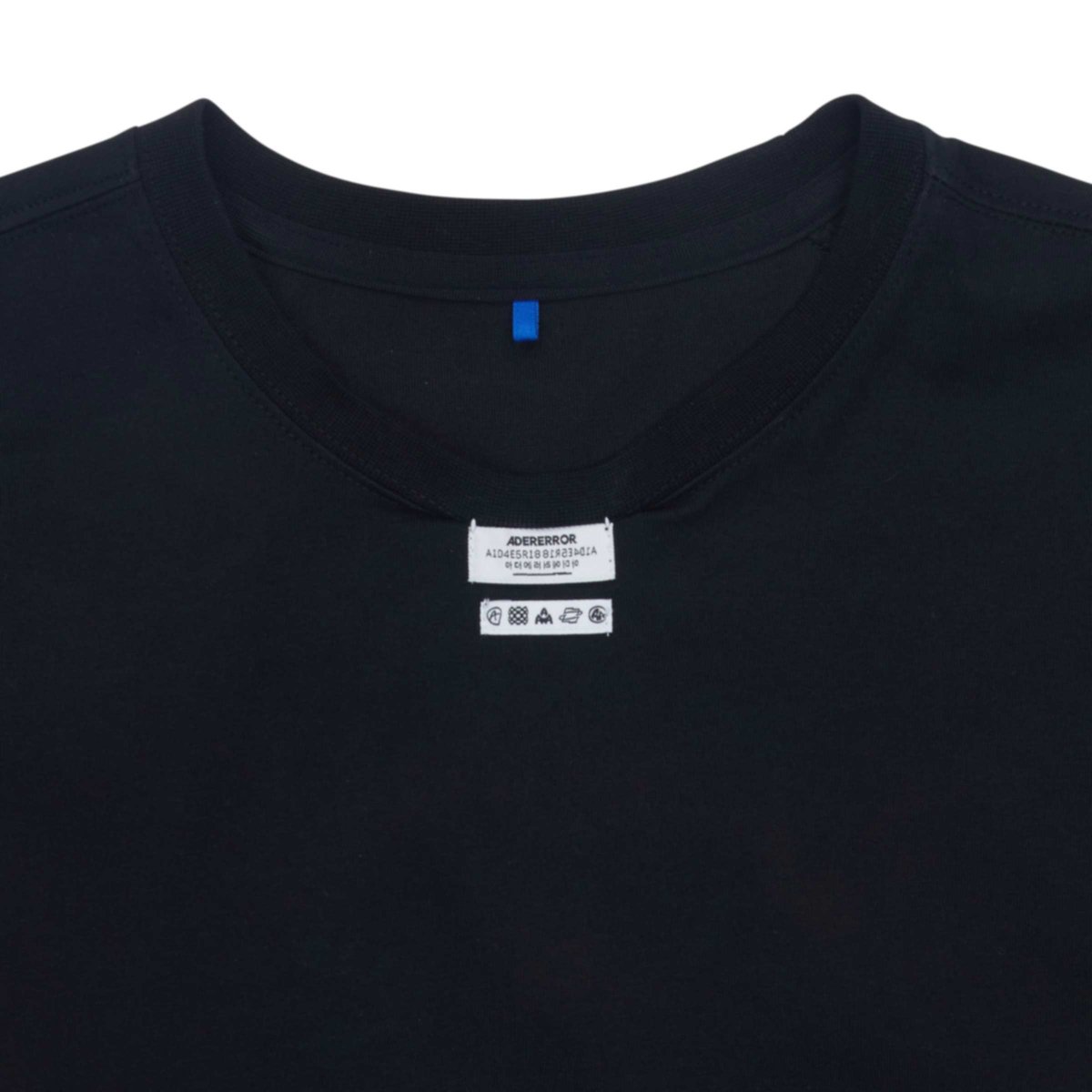 【ADERERROR】Langle t-shirt Noir Ader Error Black Langle T-shirt In Noir | ModeSens