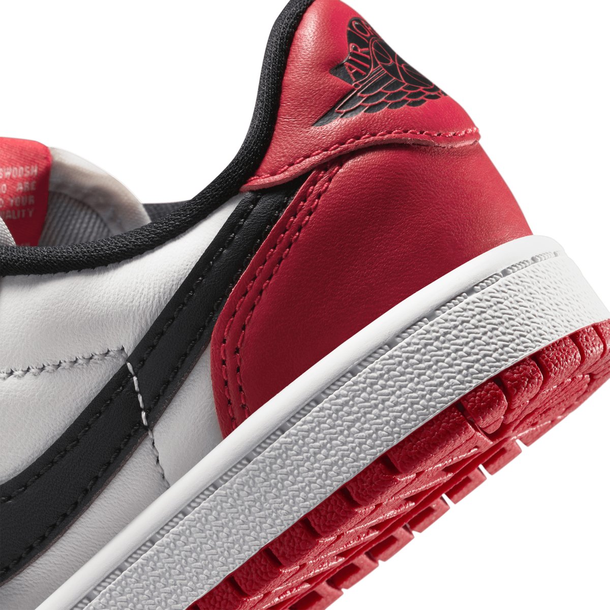 Air Jordan 1 Retro Low 
