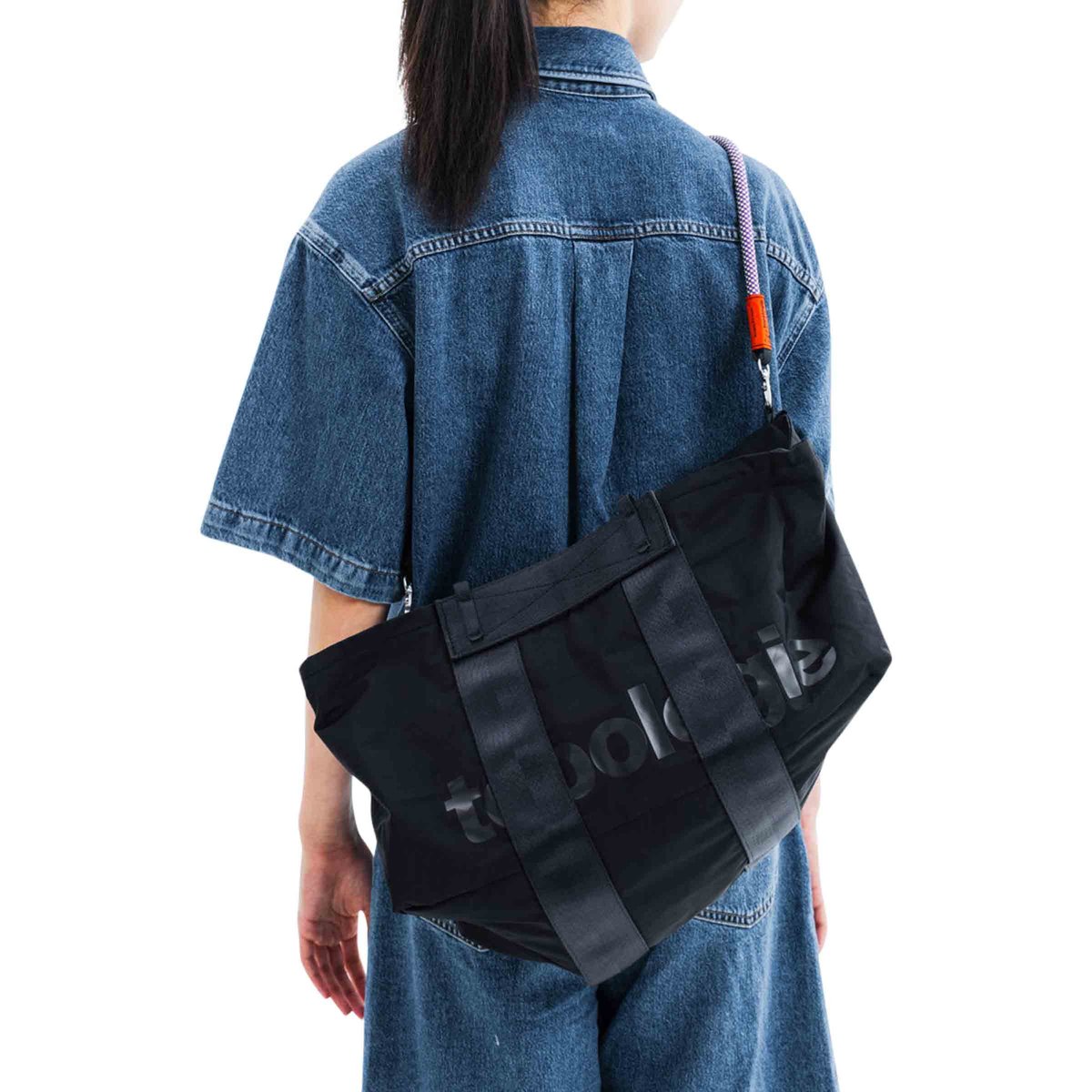 Summit Duffle Large トートバッグ ブラック Summit Duffle Large Black Tech Sateen – BLAW