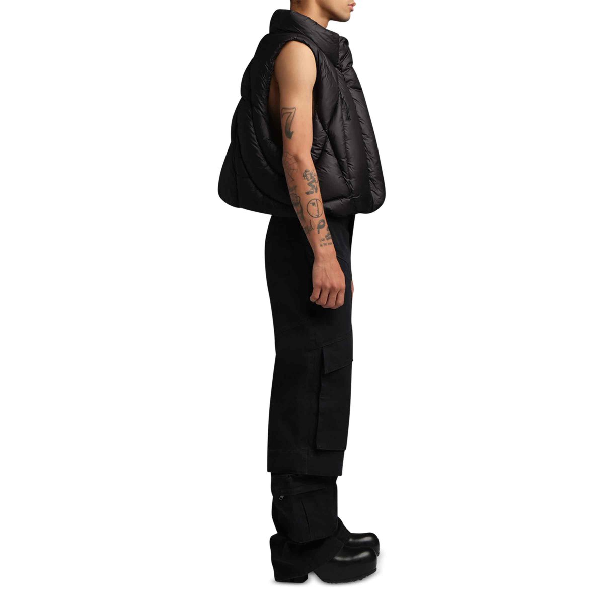 entire studios grid vest ダウンベスト ブラック Grid cropped down vest in black - Entire Studios | Mytheresa