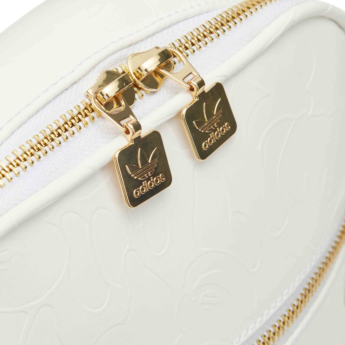 x A Bathing Ape Bag White | SUBTYPE