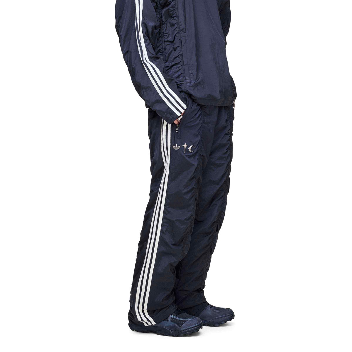 パンツ adidas THUG CLUB WOVEN TRACKPANTS nylon THUG CLUB Woven Trackpants Black/Silver Met. | SUBTYPE