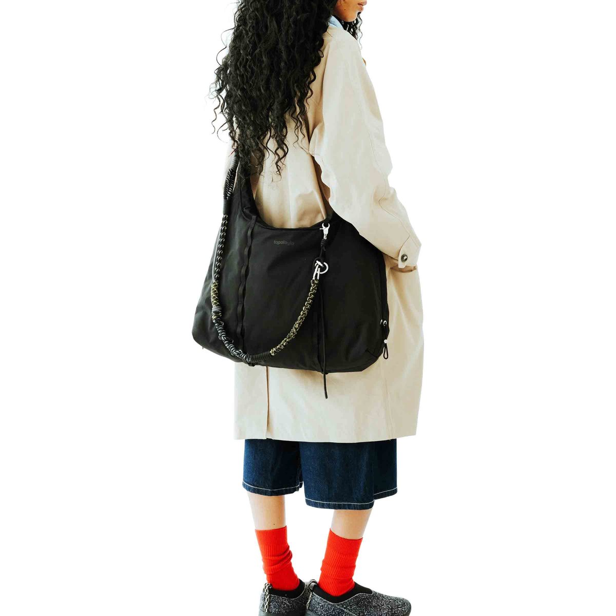 Cloud Hobo Medium Black | SUBTYPE