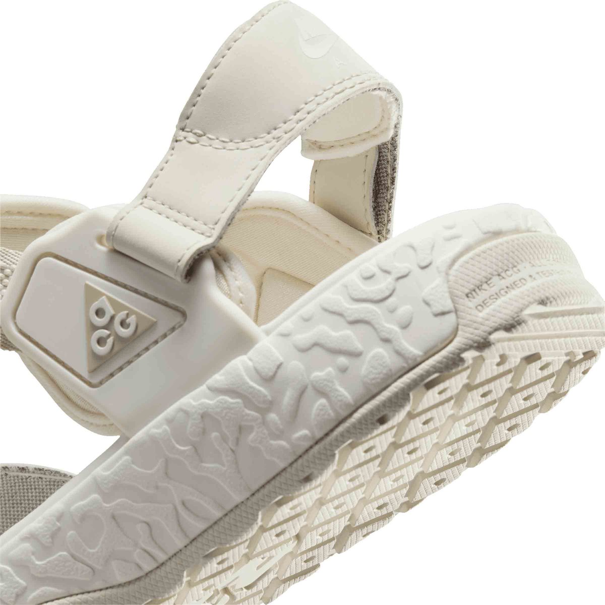 NIKE★ACG AIR DESCHUTZ+★PHANTOM/LIGHT BONE Nike ACG Air Deschutz+ sneakers » dispo en ligne maintenant !