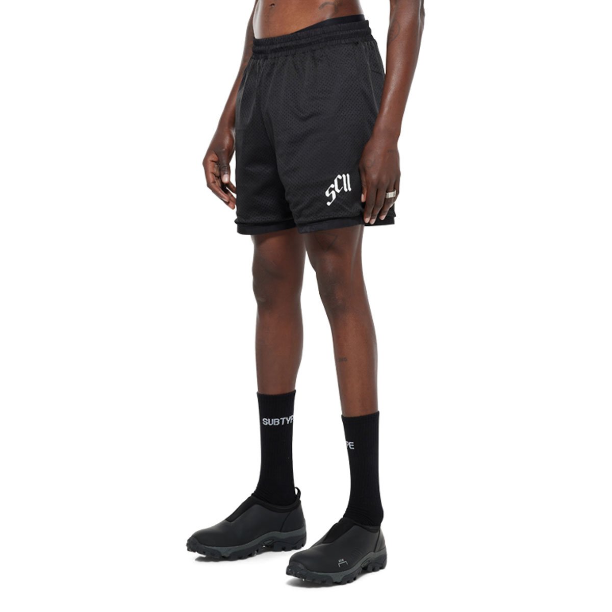 Subtype Curated Collection SUBTYPE Curated Reversible Short Black | SUBTYPE