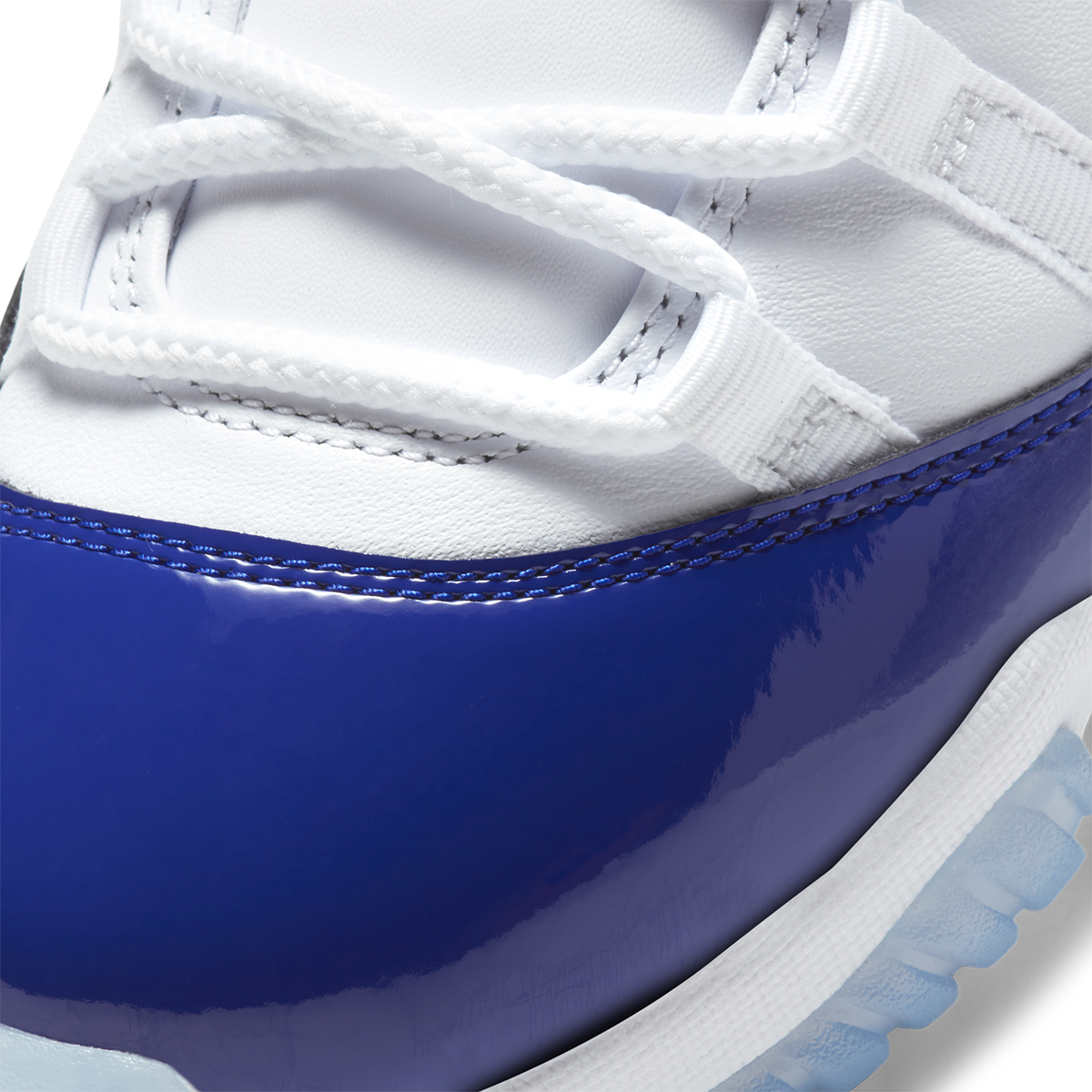 Nike Air Jordan 11 Retro Low