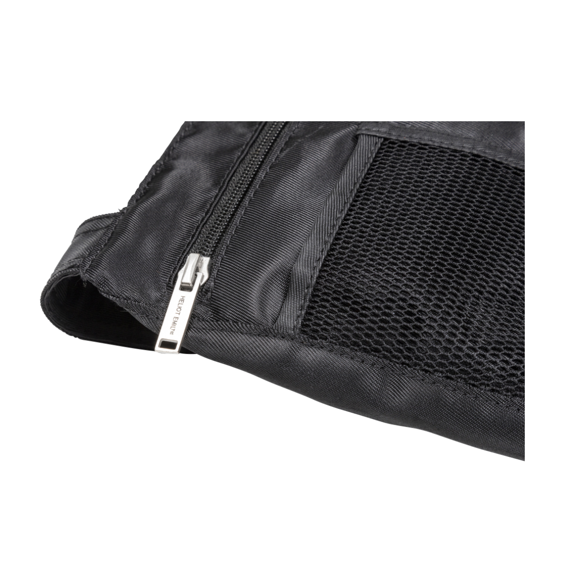 バッグ heliot emil chest bag Heliot Emil - Chest Bag | HBX - ハイプビースト(Hypebeast)が