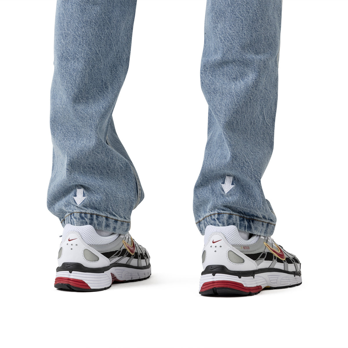 ADER Error Arrow Line Jean