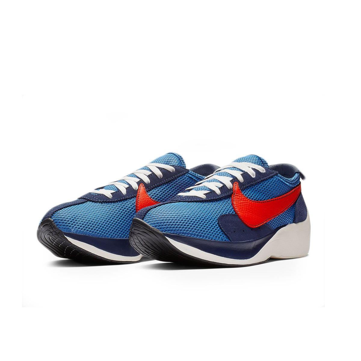 Nike Moon Racer QS
