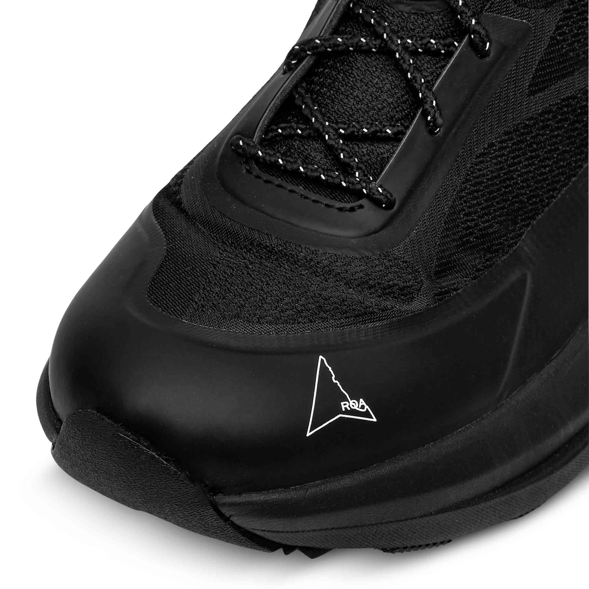 Sella Black | SUBTYPE