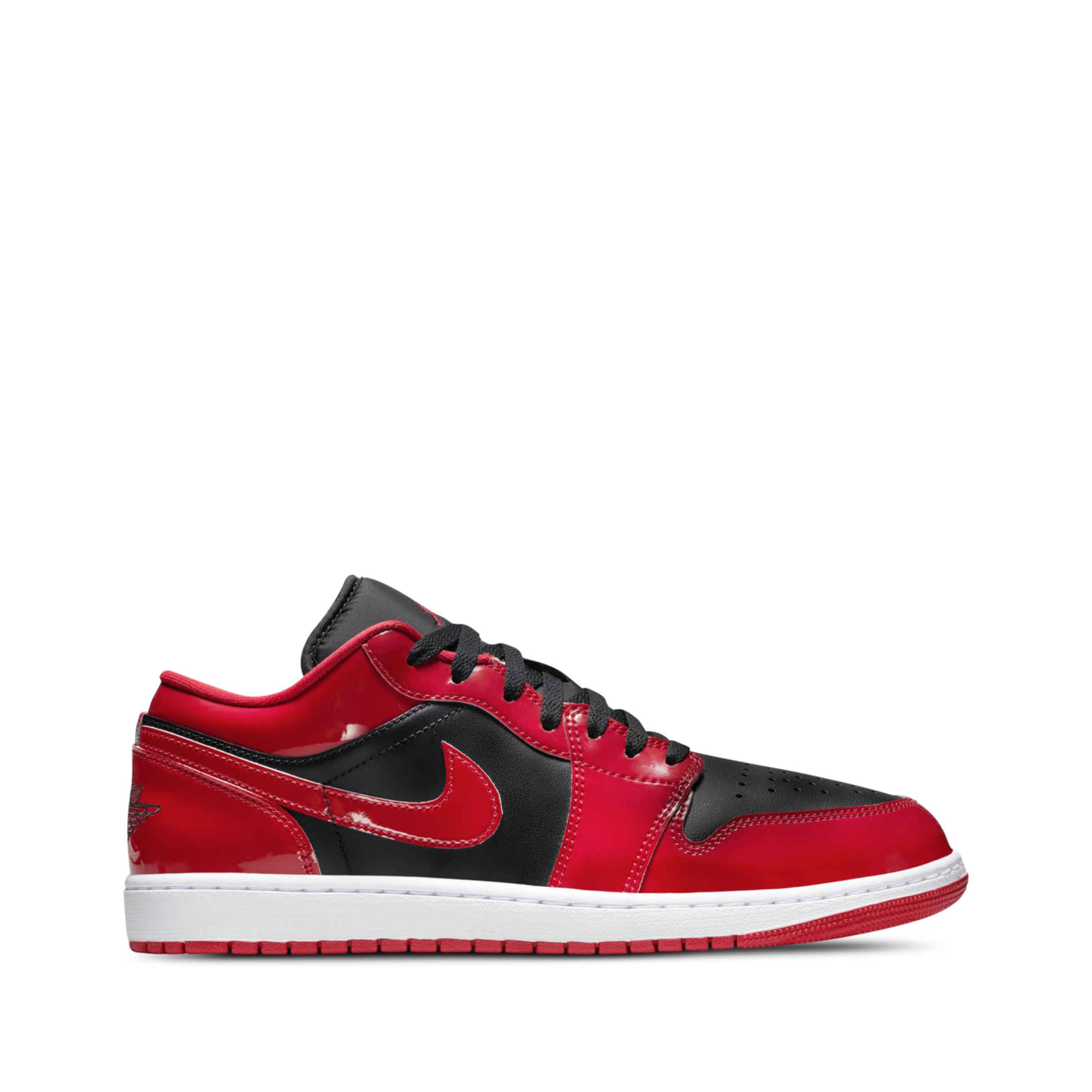 【美品】Nike Air Jordan 1 Low Varsity Red hv4089-006_blk_1.jpg