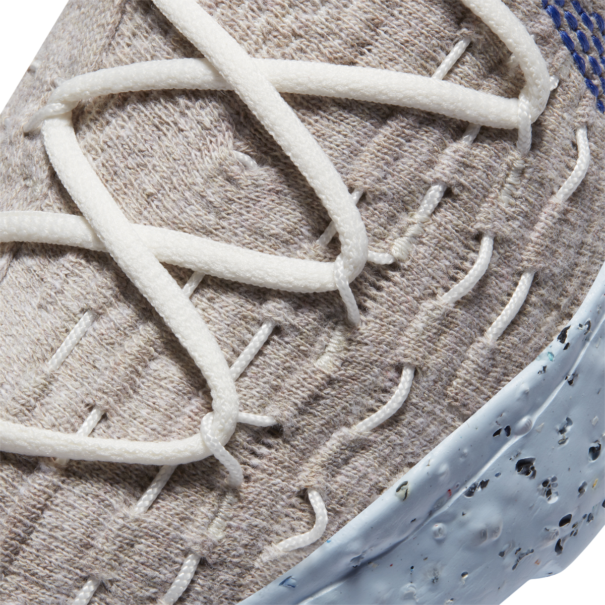 Nike Womens Space Hippie 04