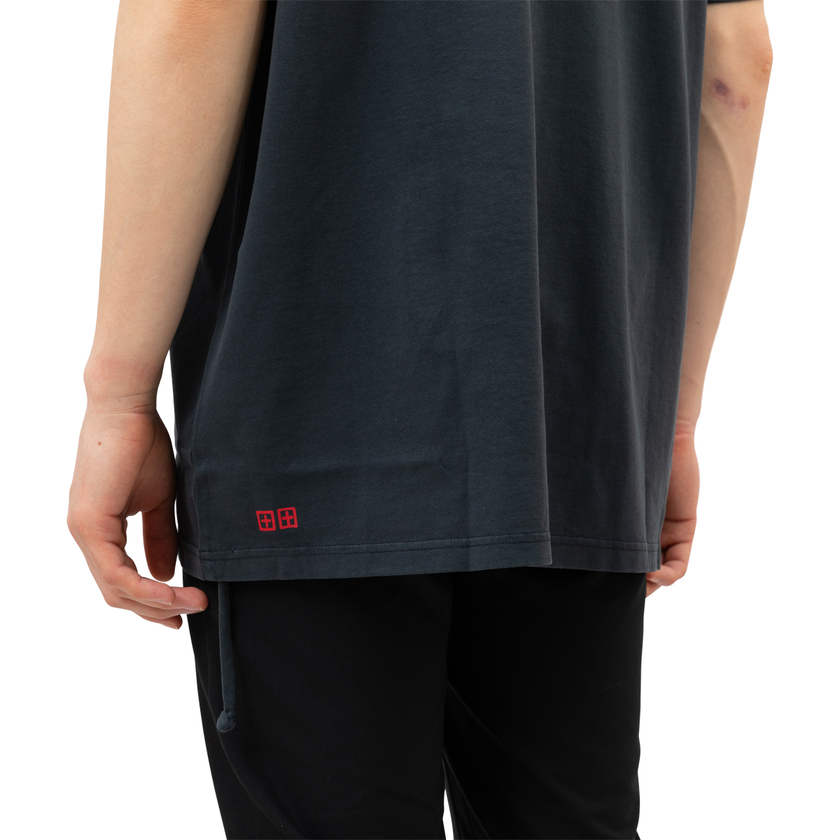 KSUBI Wreck Less Tee Black Hem Detail