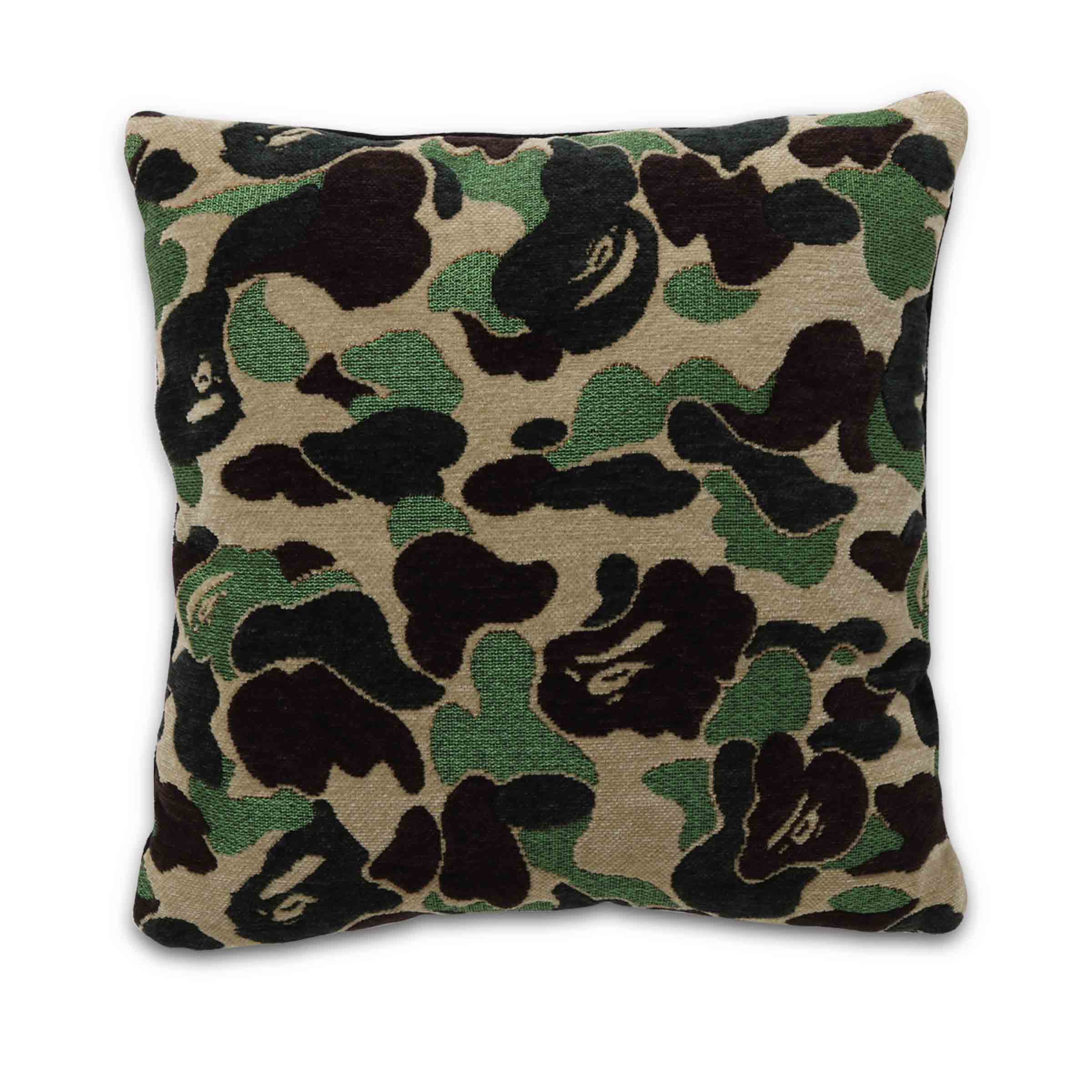 新品☆A BATHING APE クッション ABC CUSHION カモフラ柄 A BATHING APE｜ABC CAMO COLLEGE SQUARE CUSHION M | Rakuten