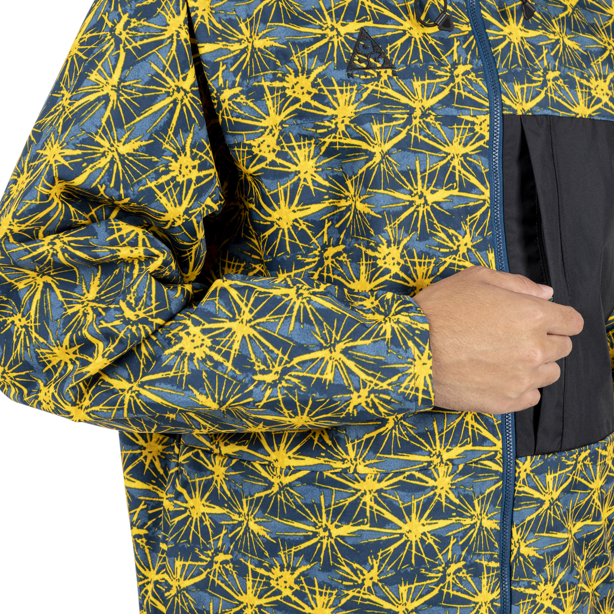 Nike AOP 2.5L Pocket Jacket