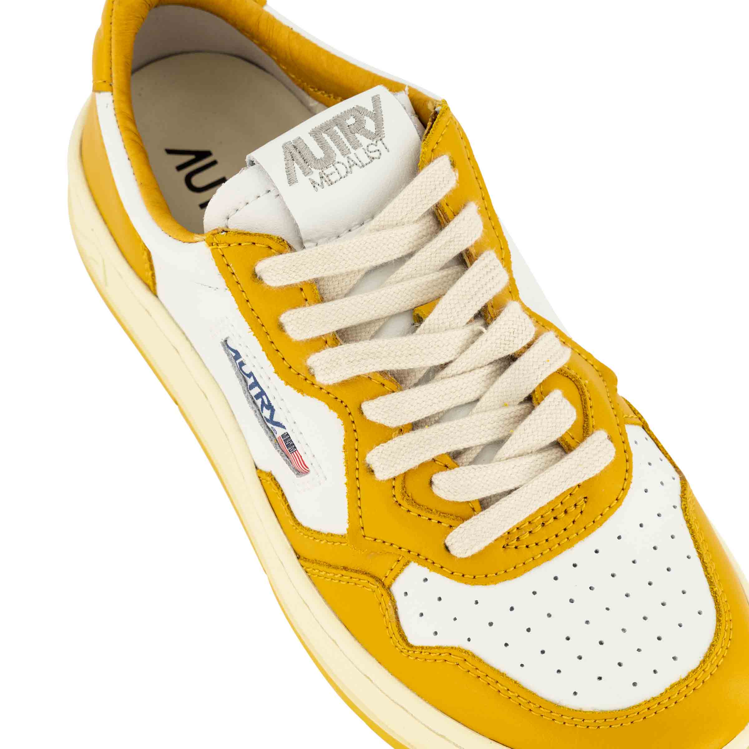 ☆AUTRY☆ Medalist sneakers in leather mustard AULWWB12 Womens Medalist Mustard | SUBTYPE