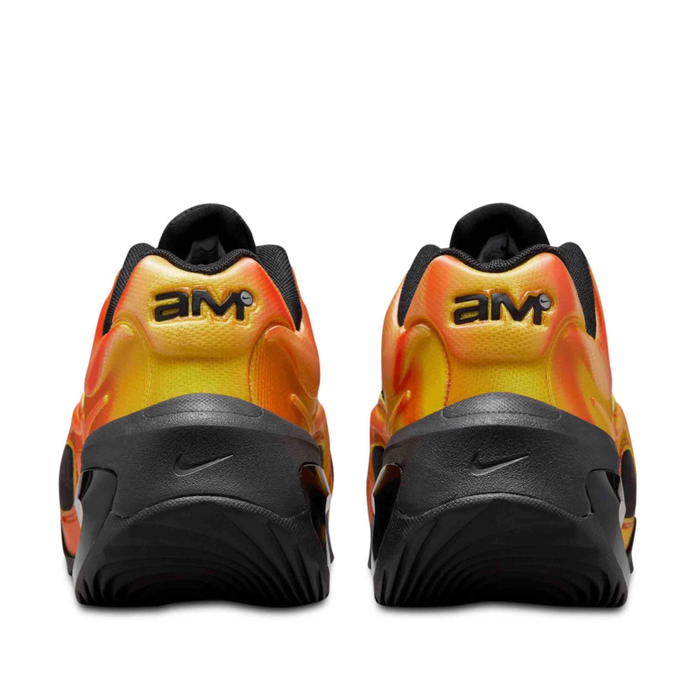 nike orange vapormax plus