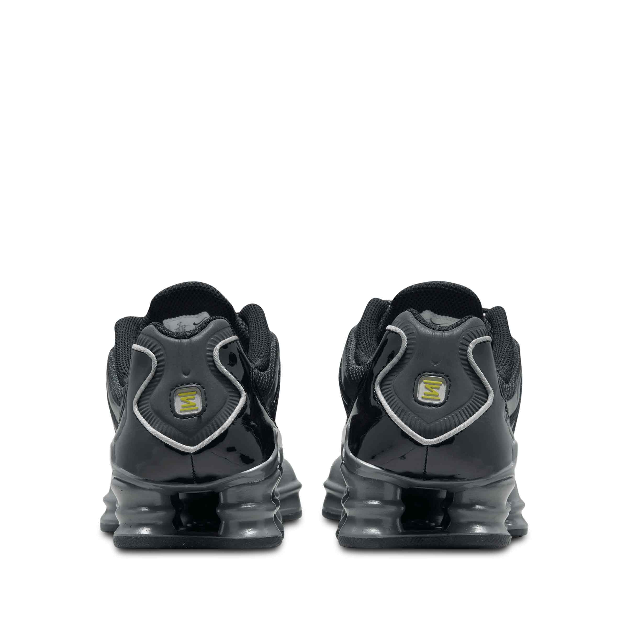 womens black nike shox