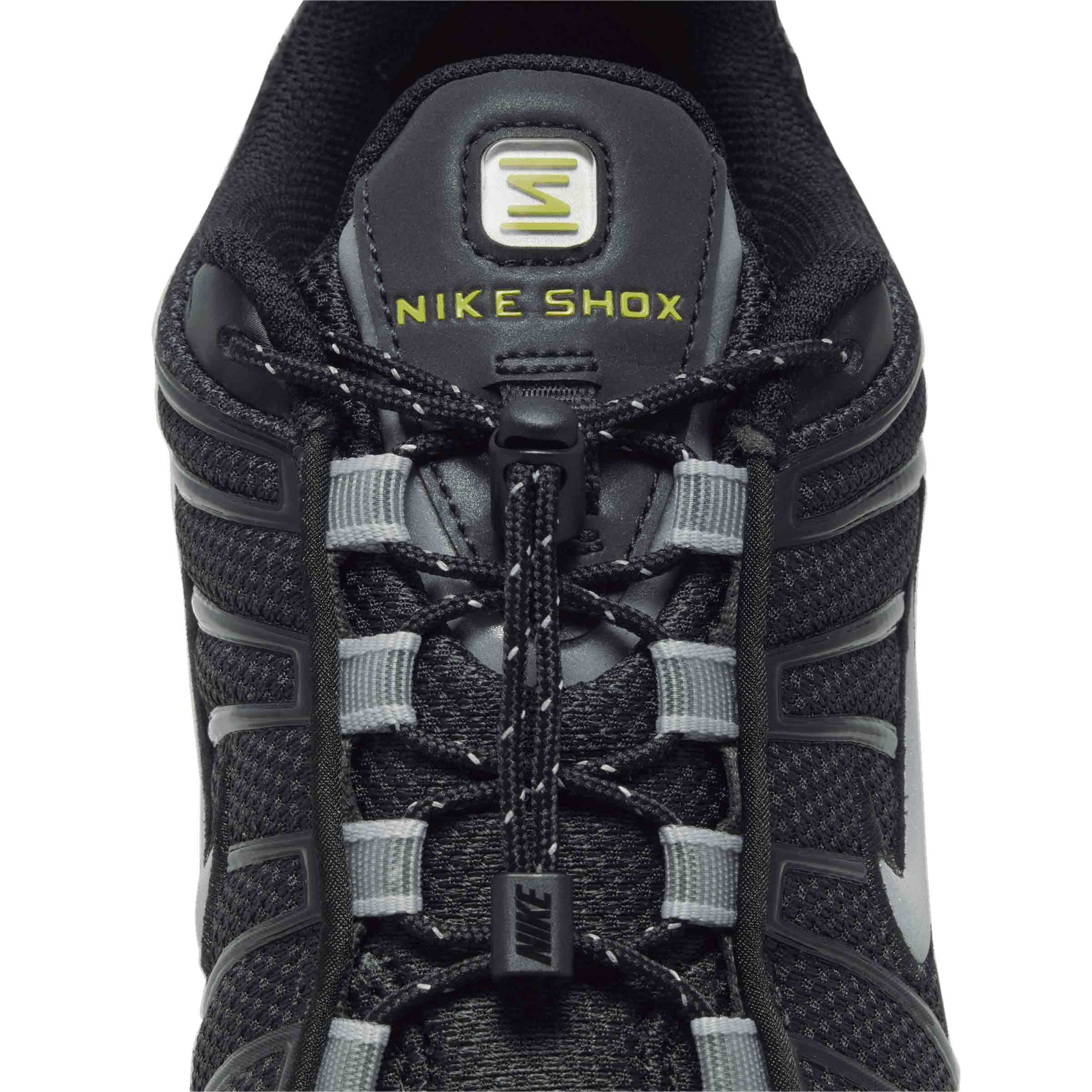 ladies black nike shox