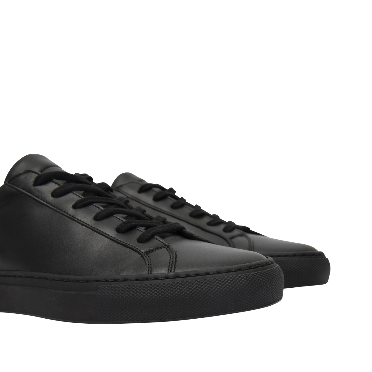 common projects men black