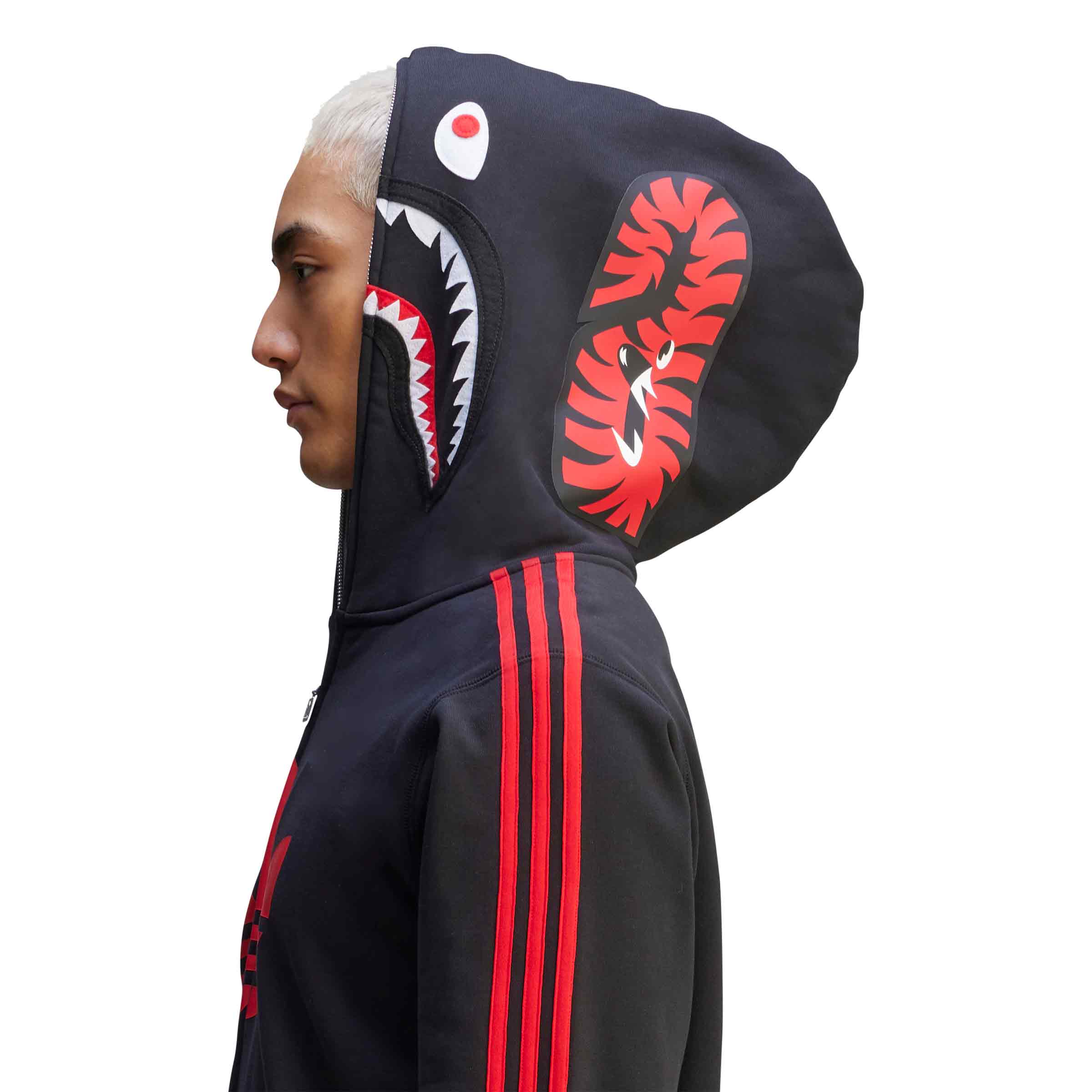 x A Bathing Ape Ultimate Shark Hoodie Black | SUBTYPE