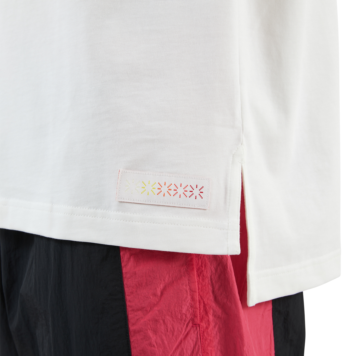 Li-Ning Short Sleeve Tee White Hem Detail