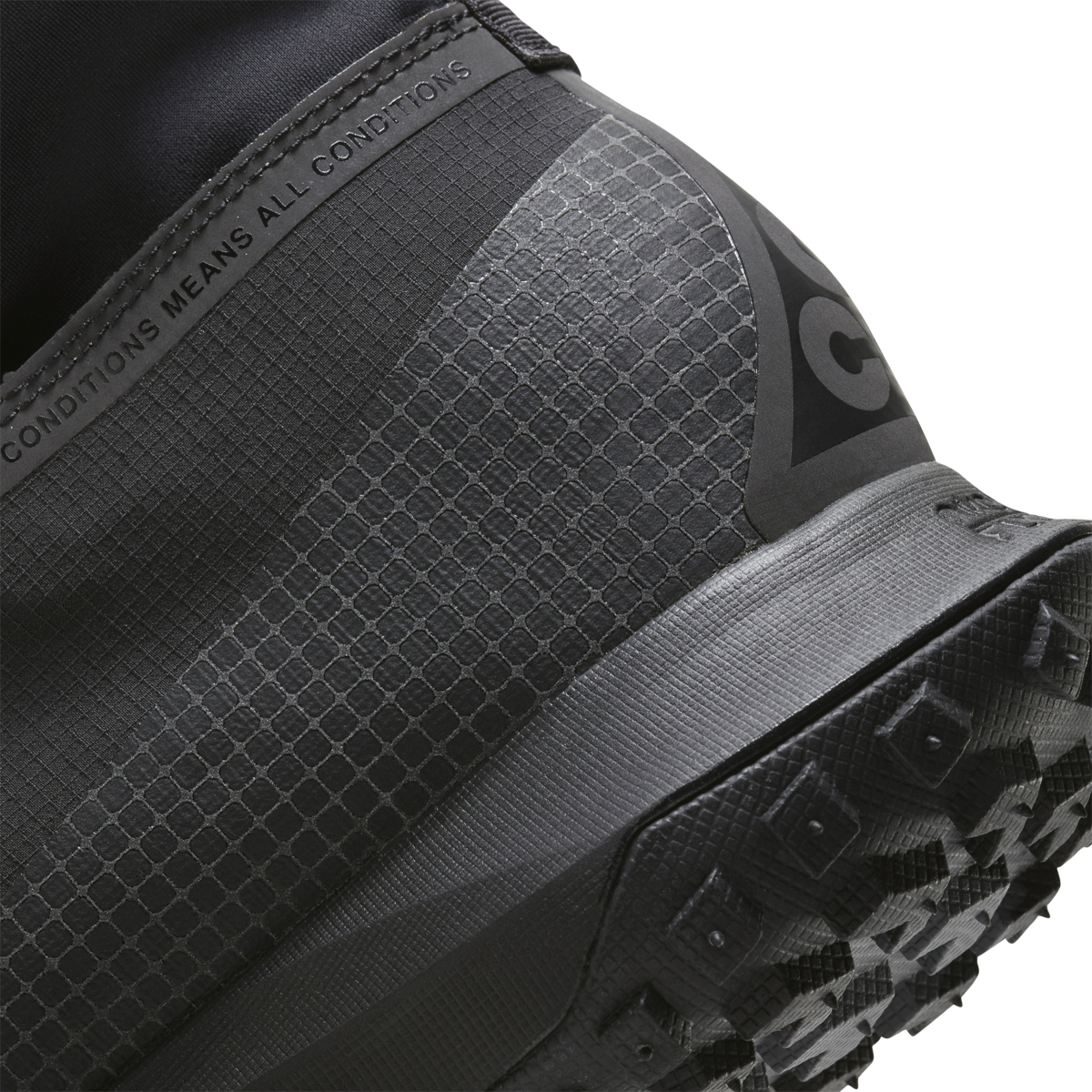 Nike ACG Mountain Fly GORE-TEX