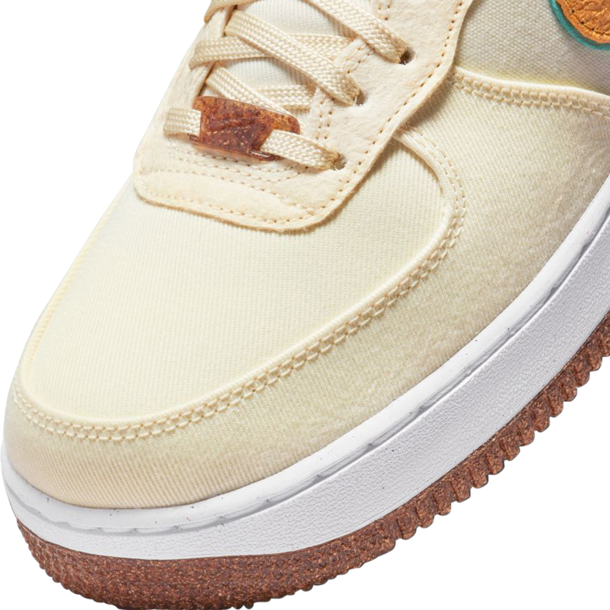 Nike Air Force 1 '07 Premium COCONUT MILK/METALLIC GOLDGREEN GLOW