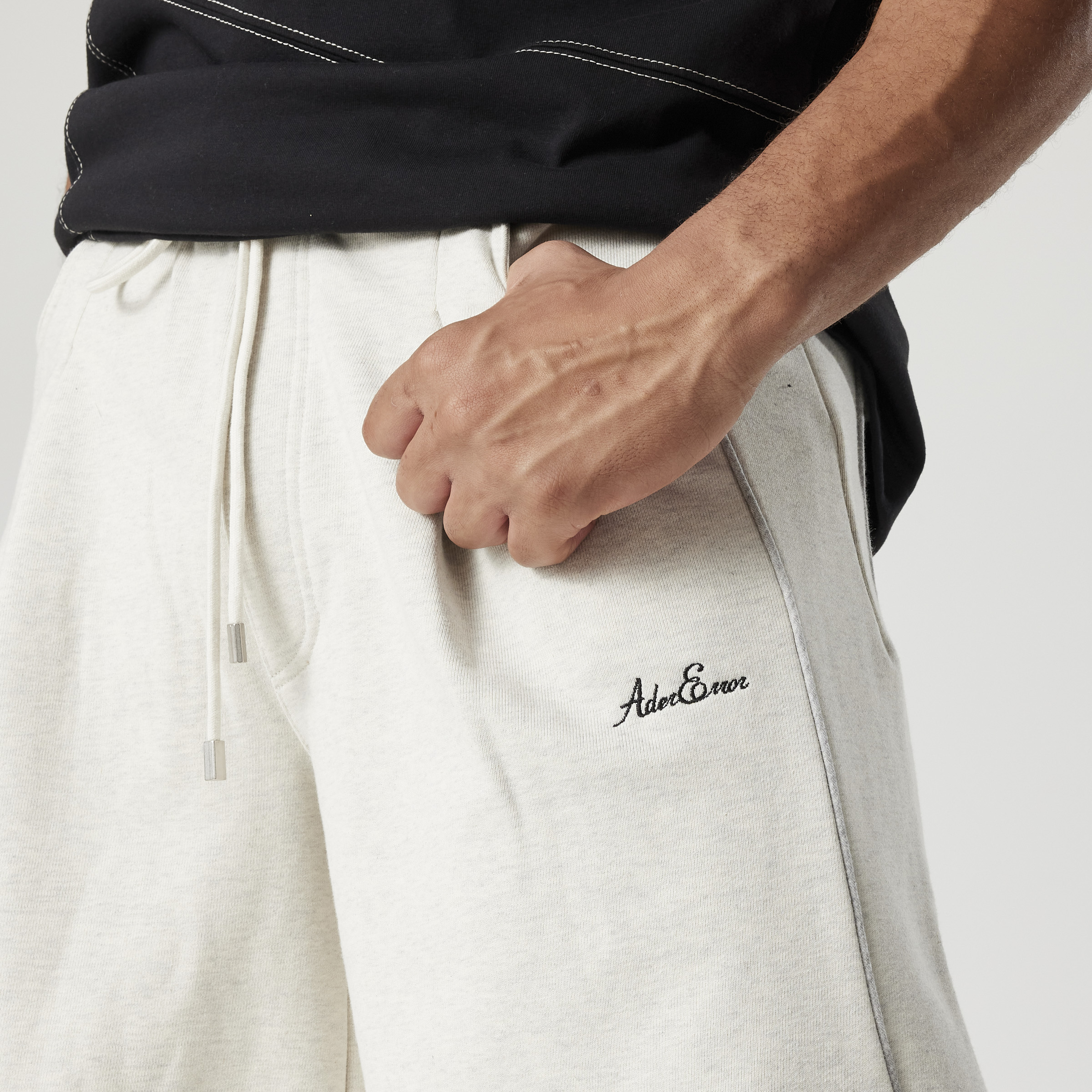 Tever Logo Sweatshorts Oatmeal | SUBTYPE