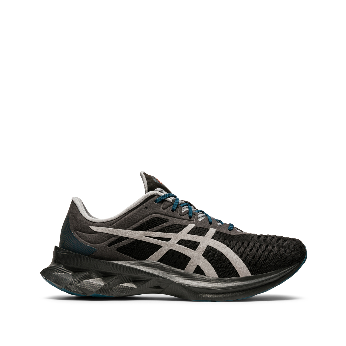 ASICS Novablast