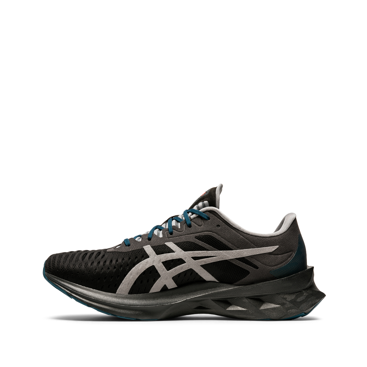 ASICS Novablast